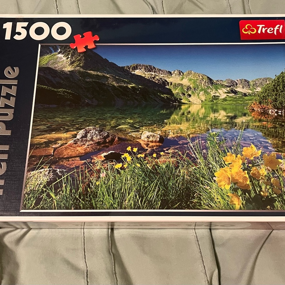 1500 Piece Puzzle - Mountain Lake Scene